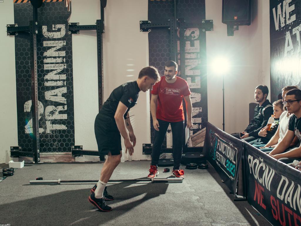 យុទ្ធសាស្ត្រ និងបច្ចេកទេសក្នុងការងារ